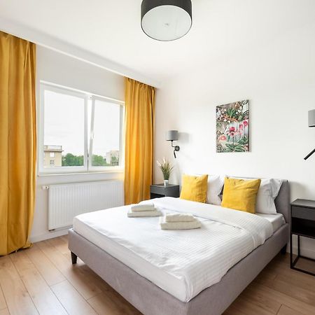 ורשה Wilenska Express Homely Apartment מראה חיצוני תמונה