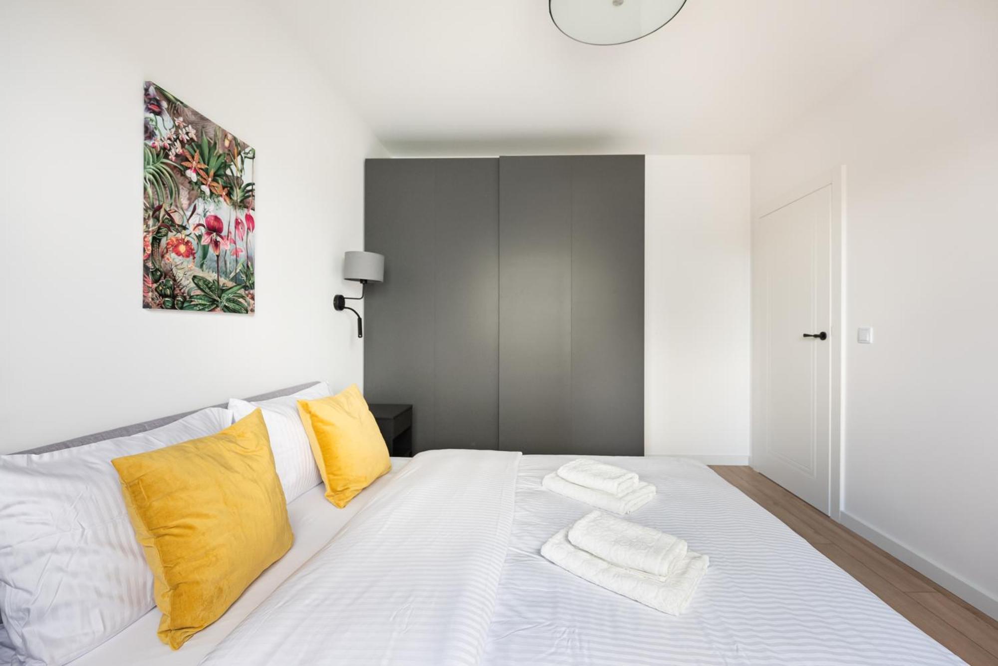 ורשה Wilenska Express Homely Apartment מראה חיצוני תמונה