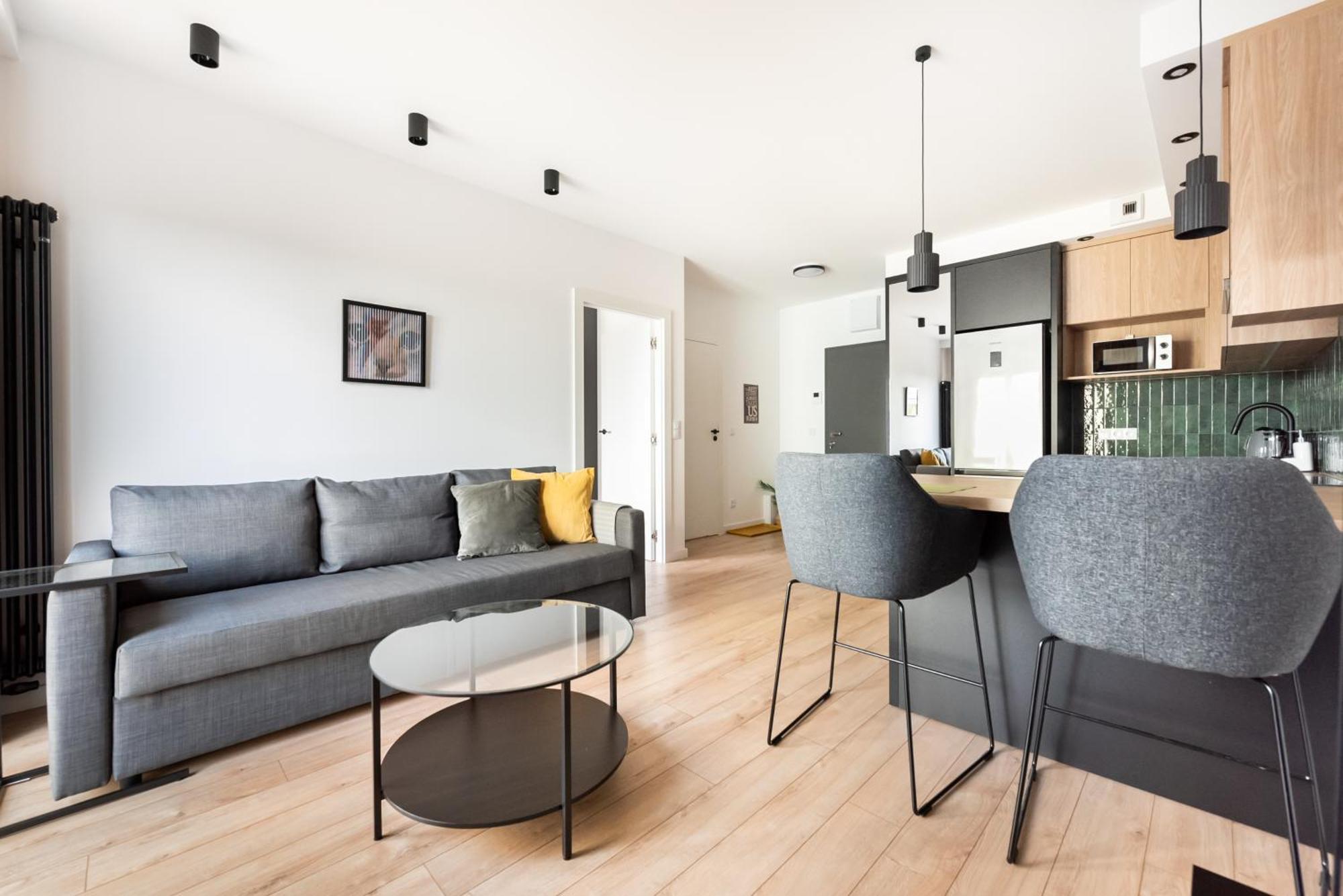 ורשה Wilenska Express Homely Apartment מראה חיצוני תמונה